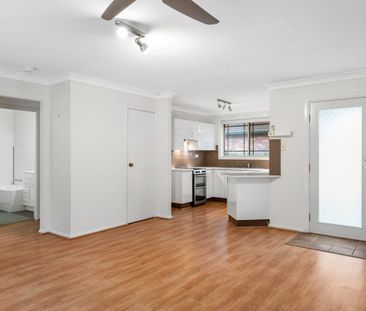 Quiet two bedroom villa in cosy block of 4! - Photo 6