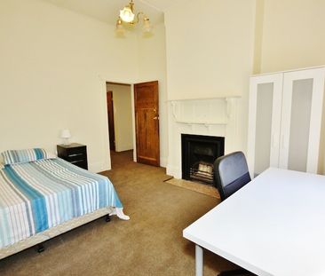 5-bedroom shared house / townhouse, East Ave - Photo 4