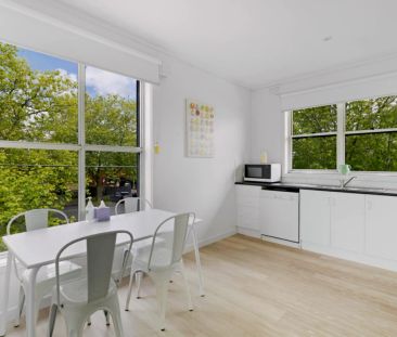 2 Bed, 1 Bath - Photo 5