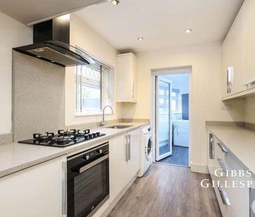 The Furrows, Harefield, Uxbridge, UB9 - Photo 6