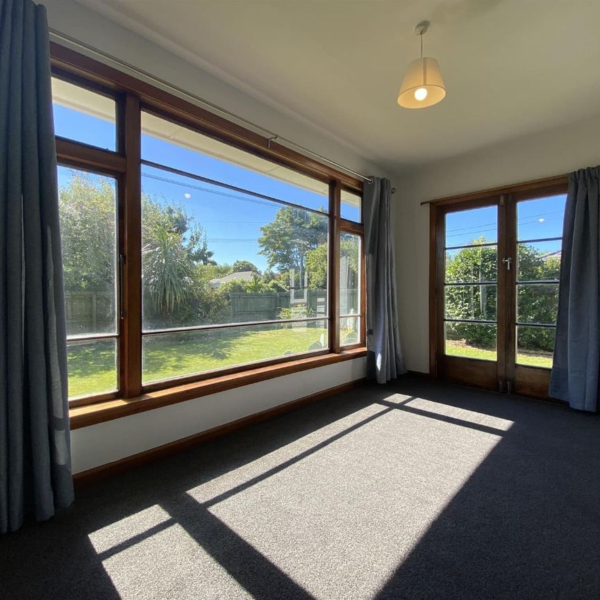 Six bedroom student home for 2026-2027 student year! - Photo 1