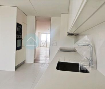 3 room luxury Flat for rent in Porto, Portugal - Photo 5