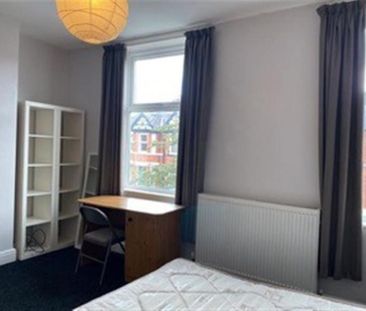 6 Bedroom Terraced To Let - Photo 3