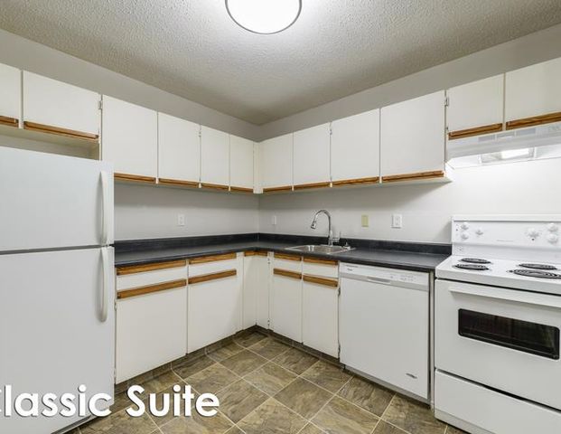 Fontana Place | 10167 118 St. NW, Edmonton - Photo 1