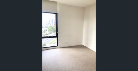 Modern near new Two Bedroom, Two Bathroom Apartment in Zetland - Photo 5