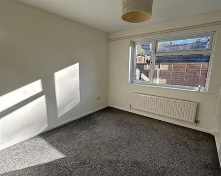 2 bedroom property to rent - Photo 2