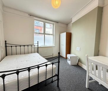 3 bedroom end of terrace house to rent - Photo 6