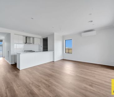 Beautifully Designed Brand-New Home with 7-Star Energy Efficiency! - Photo 6