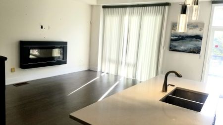 For Lease - 48 Crestridge Drive, Vaughan, Ontario - Photo 2