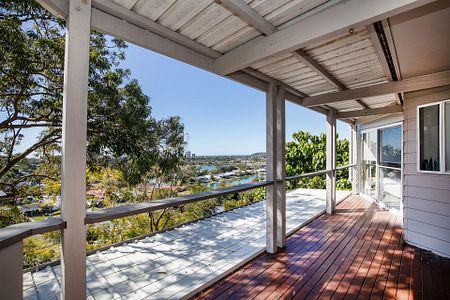 9 Radiata Court, Elanora, Elanora. - Photo 3