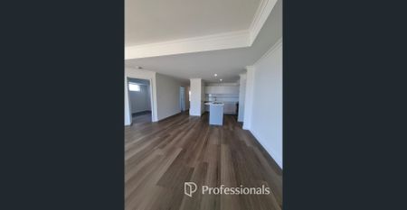 STUNNING UNINTERRUPTED ESTUARY VIEWS - Photo 2