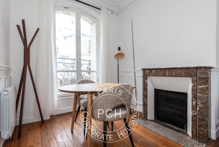 Rue Mathurin Régnier, - Photo 3