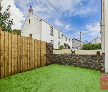 Terraced House to rent on - Photo 1