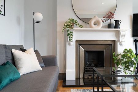 2 bedroom serviced apartment to rent - Photo 5