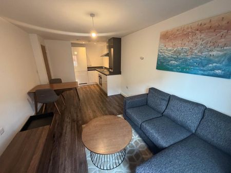 1 bedroom flat to rent - Photo 2