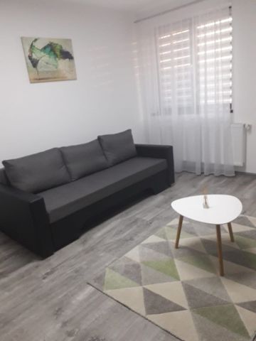 Garsoniera fond nou, Gavana, moderna, loc parcare, 300 euro - Fotografie 3