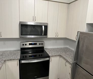 For Lease - 349 Rathburn Road Unit# 903, Mississauga, Ontario - Photo 6