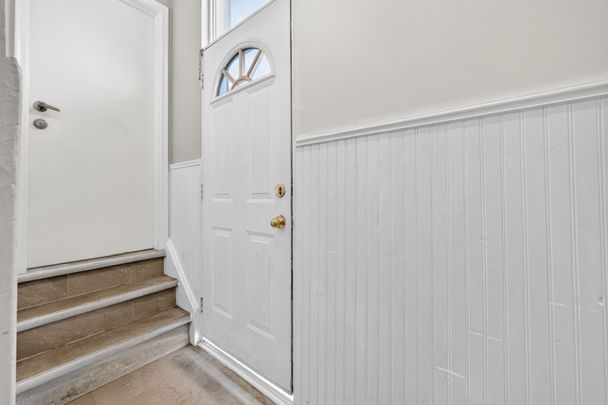 For Lease - 18 SHIER Drive Unit# Bsmt, Toronto, Ontario - Photo 1