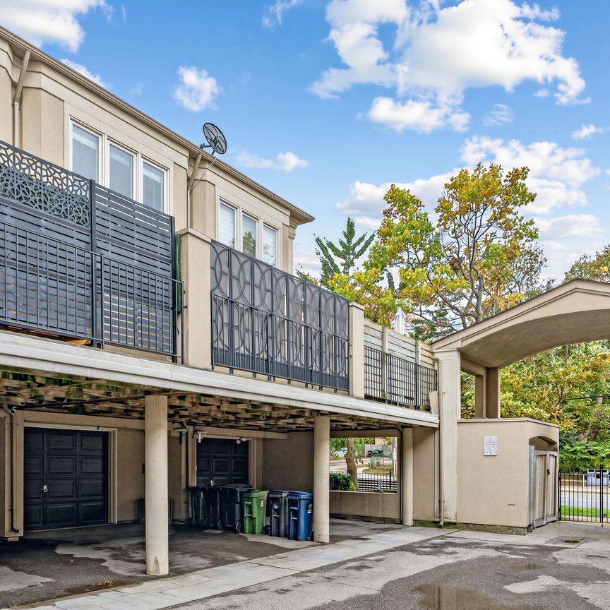 For Lease - 2283 Lake Shore Boulevard Unit# B, Toronto, Ontario - Photo 1