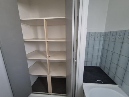 Location Appartement 2 pièces 48m² LOOS 59120 - Photo 5
