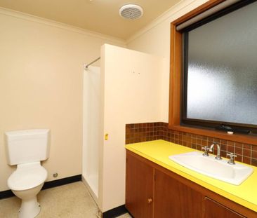 Situated on a Quiet Internal Block - Photo 6