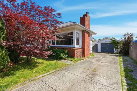 Beautiful Sunny Home in a Prime Glenorchy Location - Photo 5