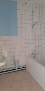 GRAND F2 87 RUE LIEUTENANTS CHAUVEAU - Photo 4