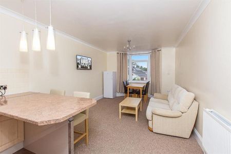 1 bedroom Flat To Let - Photo 3
