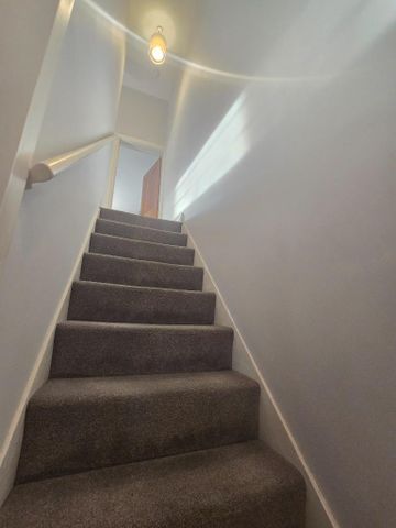 3 bedroom terraced house to rent - Photo 5