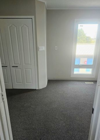 For Lease - 215 Roberts Road Unit# upper back, Grimsby, Ontario - Photo 5