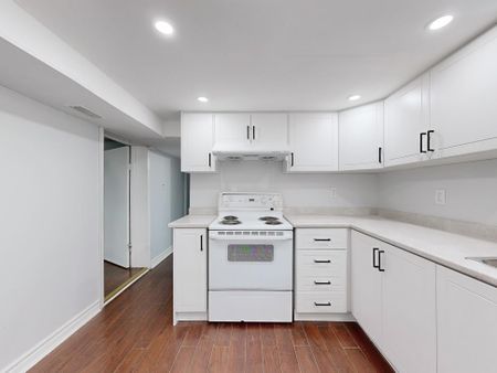 For Lease - 17 Dobbin Road Unit# basement, Toronto, Ontario - Photo 2