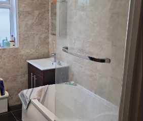 1 bedroom in a house share to rent - Photo 2