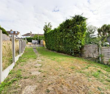 4 bedroom terraced house to rent - Photo 6