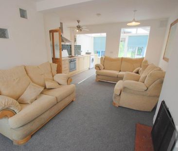2 bedroom terraced house to rent - Photo 5