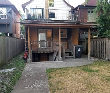 For Lease - 2143 Gerrard Street Unit# Main Fl, Toronto, Ontario - Photo 2