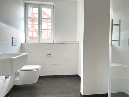 Charmante Wohnung in zentraler Innenstadtlage von Rotenburg a. d. Fulda! - Photo 3