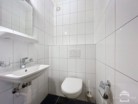 Agréable appartement de 3 pièces au 1er étage proche du centre ville - Photo 4