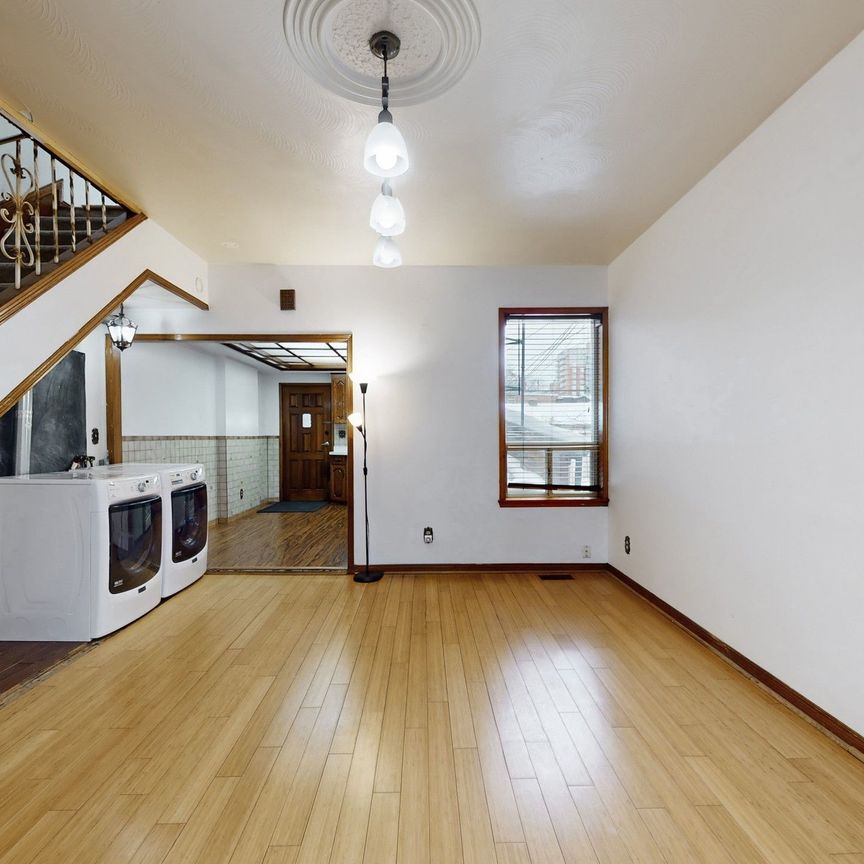 For Lease - 480 Lansdowne Avenue, Toronto, Ontario - Photo 1