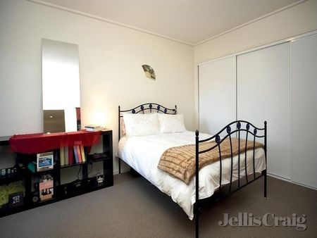 4/272 Albert Street, Brunswick - Photo 2