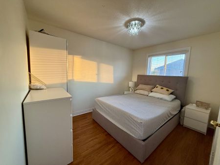 For Lease - 15 Inverhuron Trail, Oakville, Ontario - Photo 5