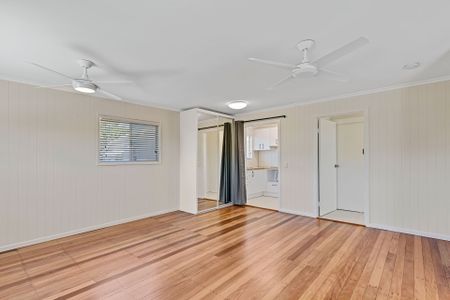 Studio-Style Retreat in the Heart of Nambour - Photo 3