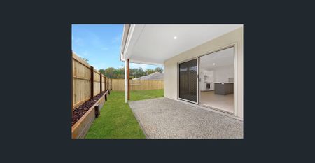 Contemporary Duplex Living in the Heart of Glass House Mountains - Photo 4