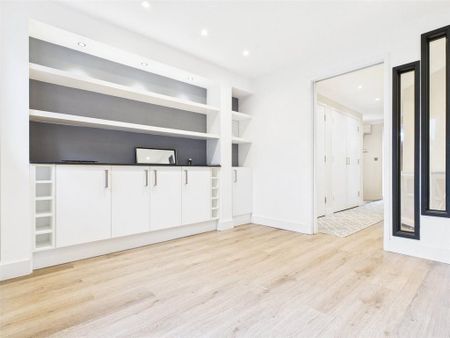 5 bedroom end of terrace house to rent - Photo 4