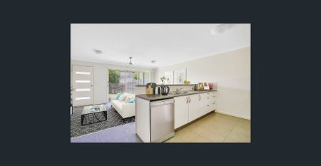 Comfortable, Convenient & Move-In Ready! - Photo 2