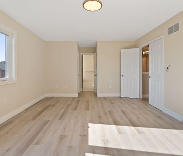 For Lease - 57 Meandering Trail Unit# Main, Toronto, Ontario - Photo 2
