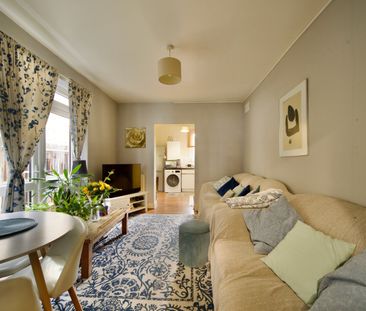 2 Bed Flat, Newport Road, E10 - Photo 6