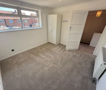 Berrylands Road, Moreton - Photo 5