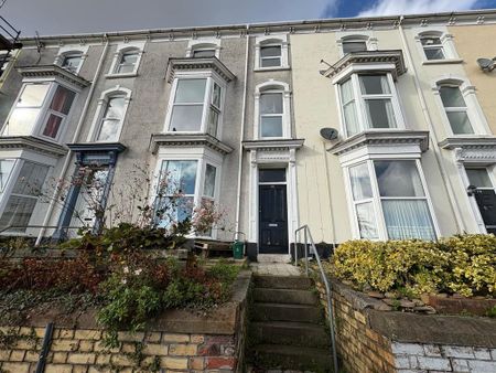 1 bedroom ground floor flat to rent - Photo 4