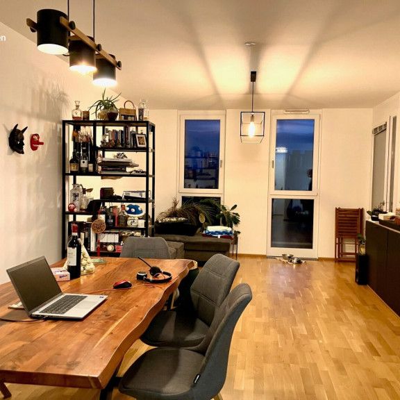 WUNDERSCHÖNE DG WOHNUNG ohne Dachschrägen mit genialem FERNBLICK - Foto 1