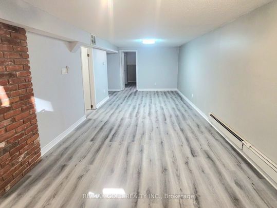 For Lease - 27 Heather Road, Hamilton, Ontario - Photo 1